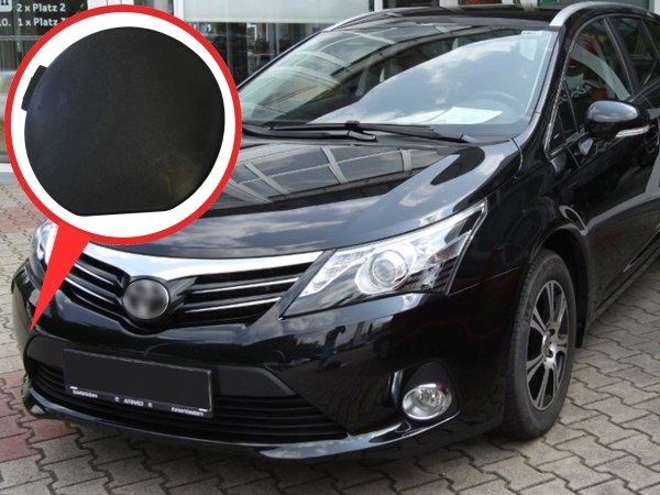 ZAŚLEPKA HAKA ZDERZAKA PRZÓD DO AVENSIS T27 PRAWA Kolor czarny