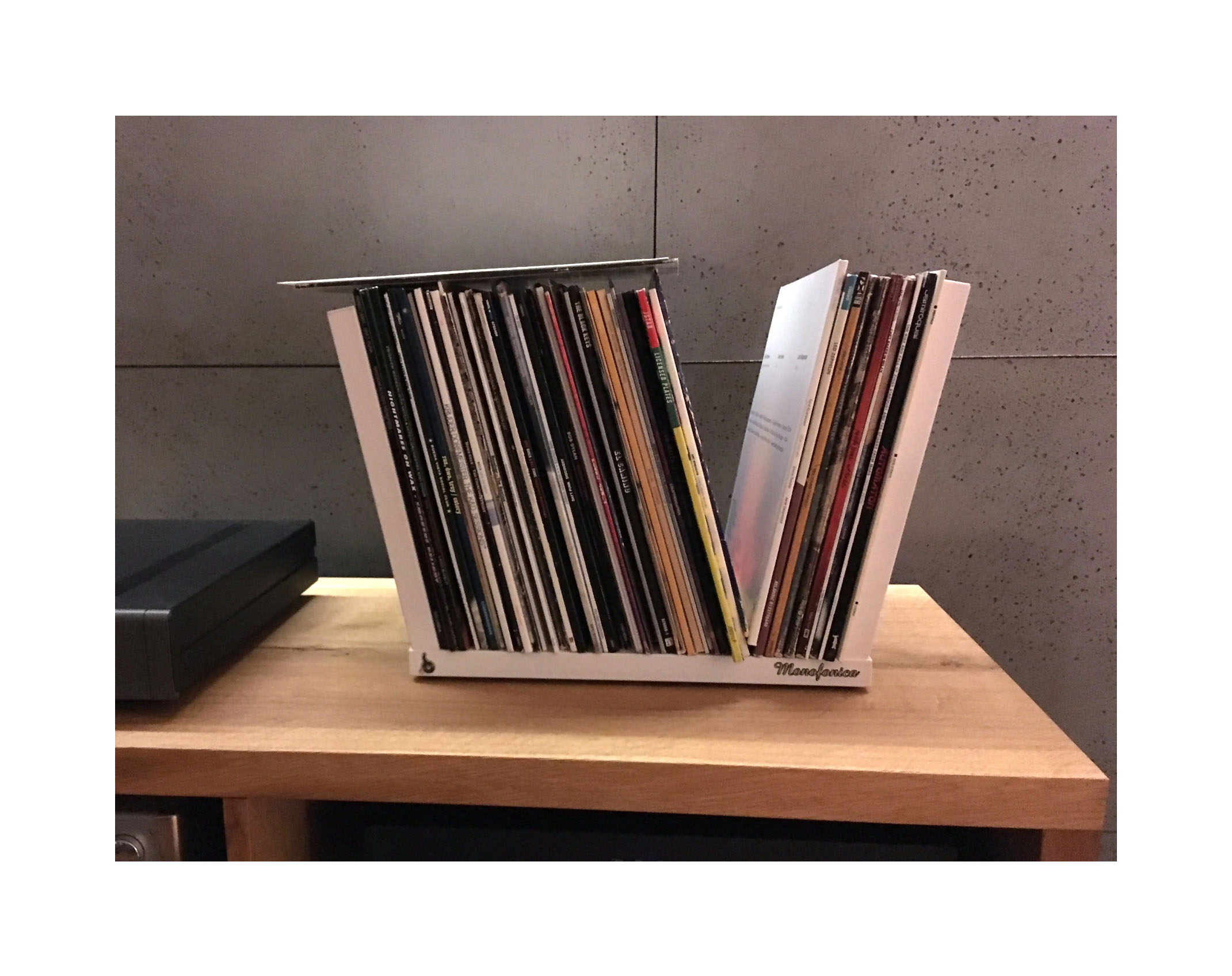 Stojak na płyty winylowe + Gratis Model v cd