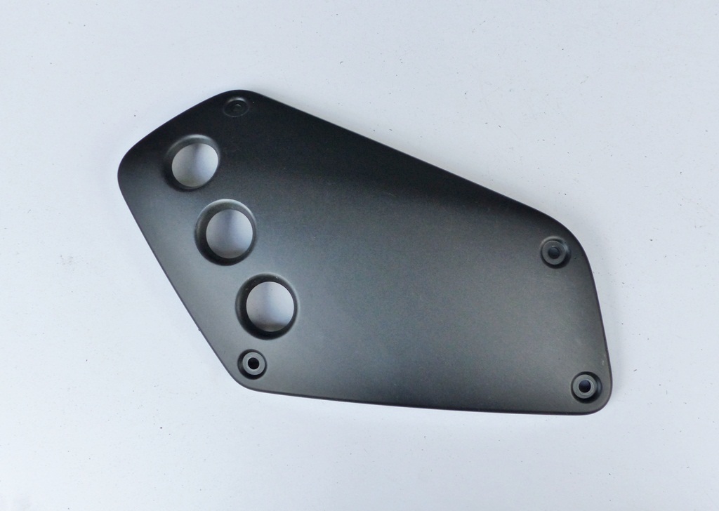 ЗАПОЛНЕНИЕ L ОБТЕКАТЕЛЬ КАПОТА YAMAHA XSR 700