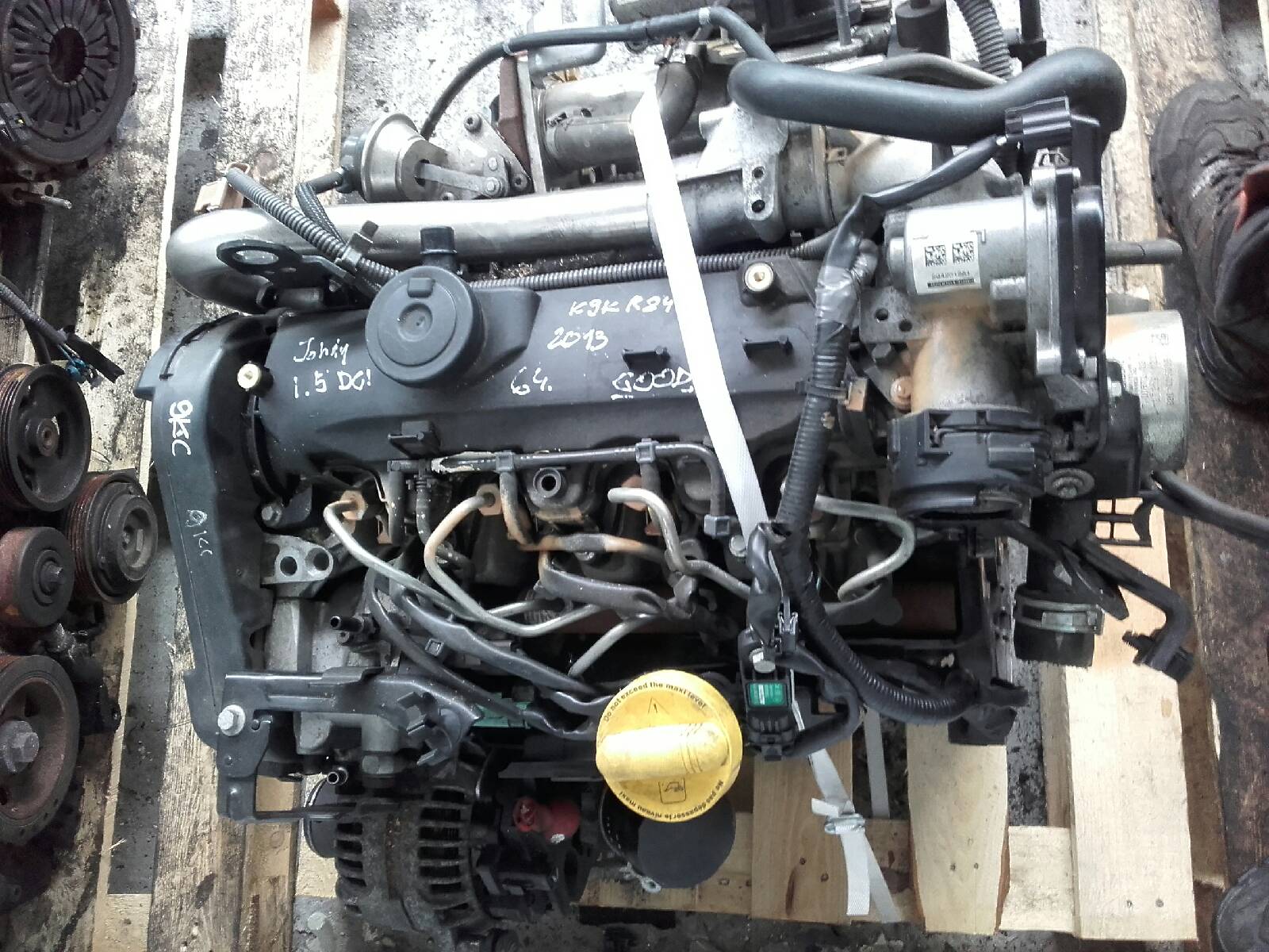 Двигатель комплект k9k 830 1.5 dci 12r euro5