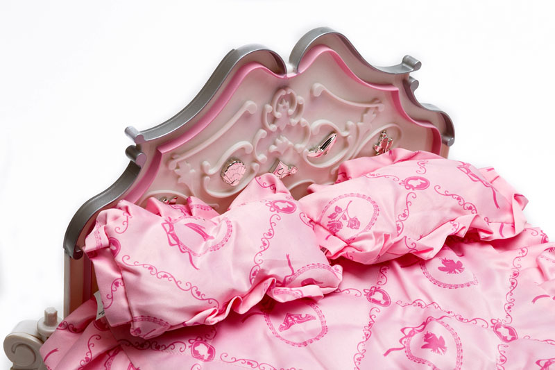 ŁÓŻECZKO DLA DUŻYCH LALEK JAKKS PACIFIC HIT Z USA Seria B-01