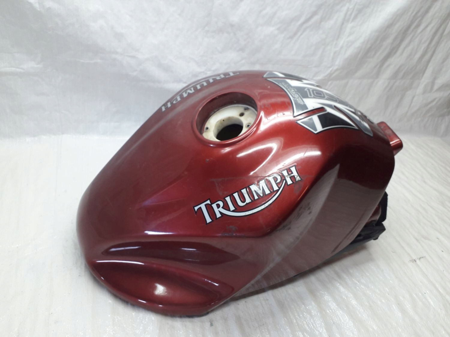 TRIUMPH SPRINT 1050 05-10 ПАЛИВНИЙ БАК