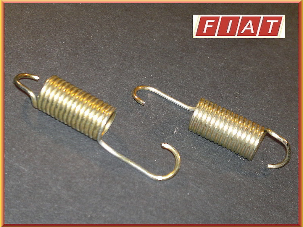 SPRĘŻYNA LINKI GAZU FIAT 126P EAN (GTIN) 5907555340085