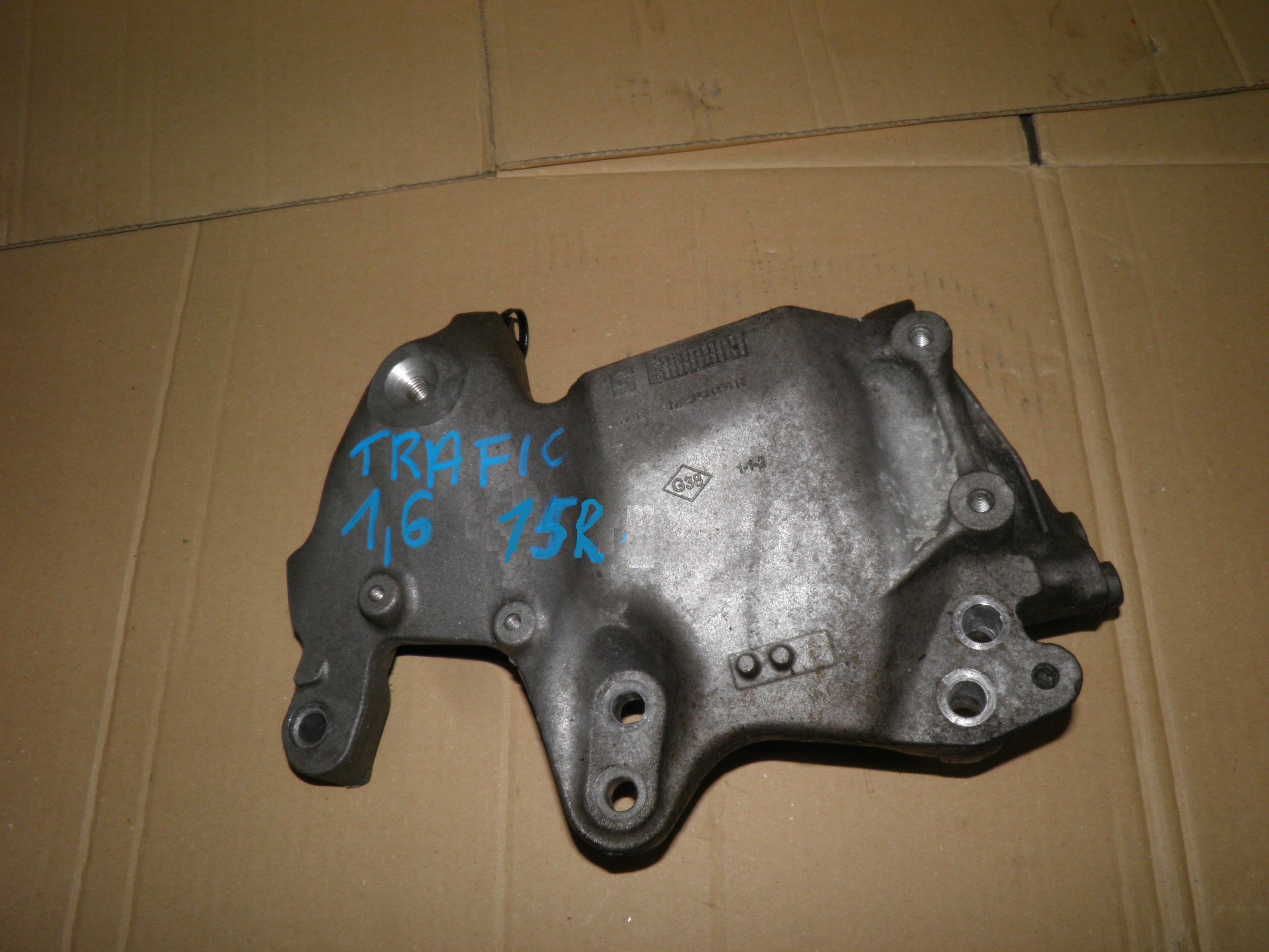 TRAFIC VIVARO TALENTO 1.6DCI 14- engine mount