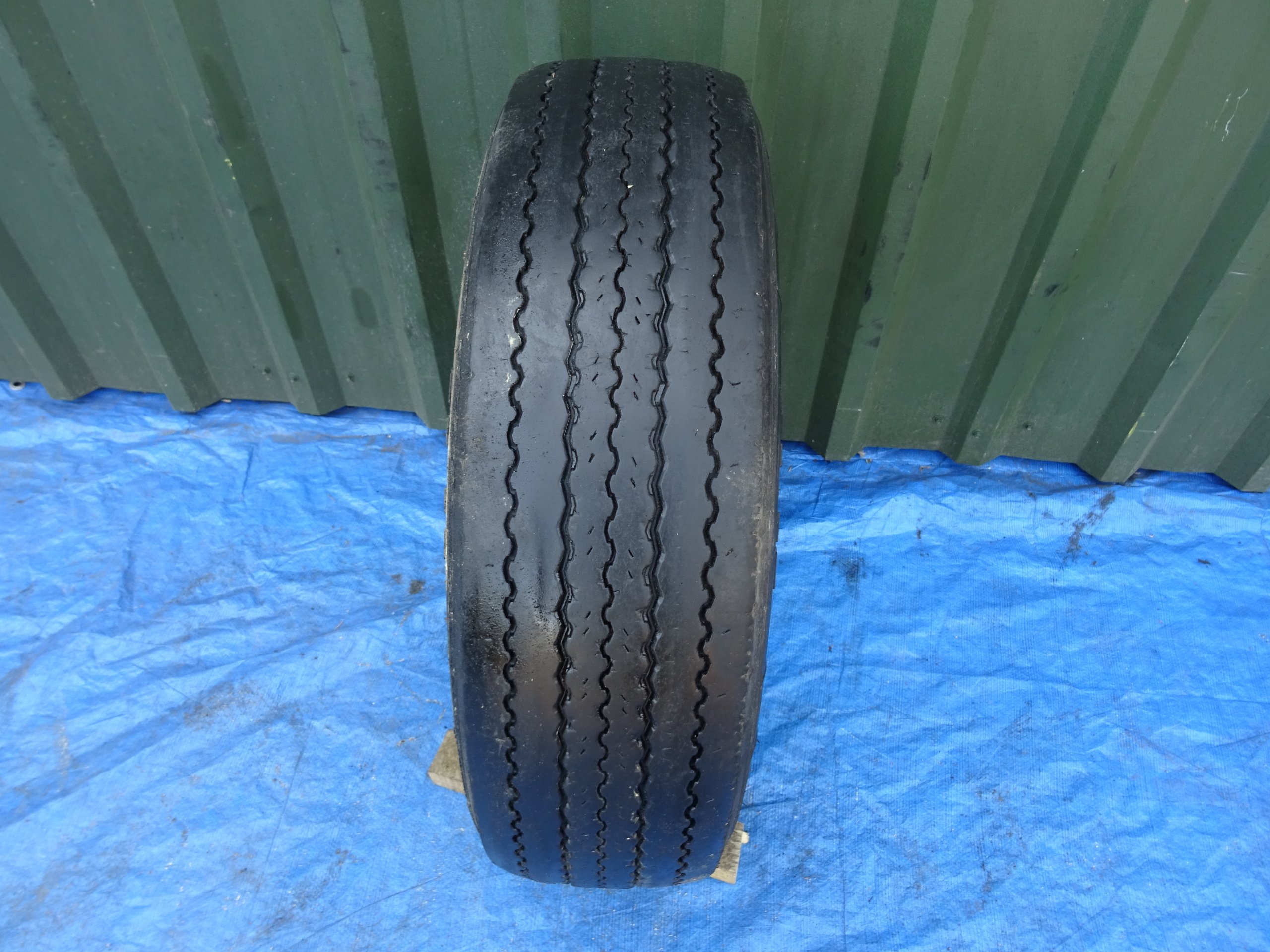 ШИНА BARUM ROAD FRONT BF14 215/75 R-17,5 17,5