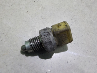 BMW OE 678122203 крепление коробки передач