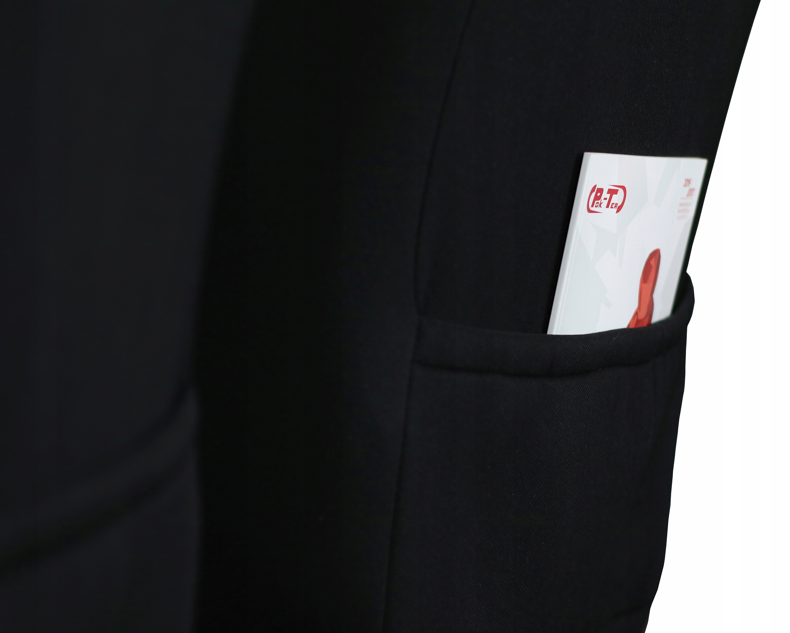 SKÓRZANE POKROWCE MIAROWE NA FOTELE MERCEDES GLC Model Eco Line