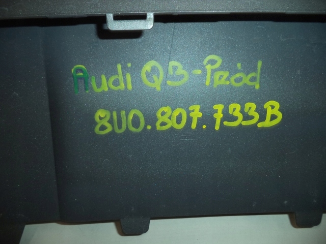 Audi Q3 решетка радиатора