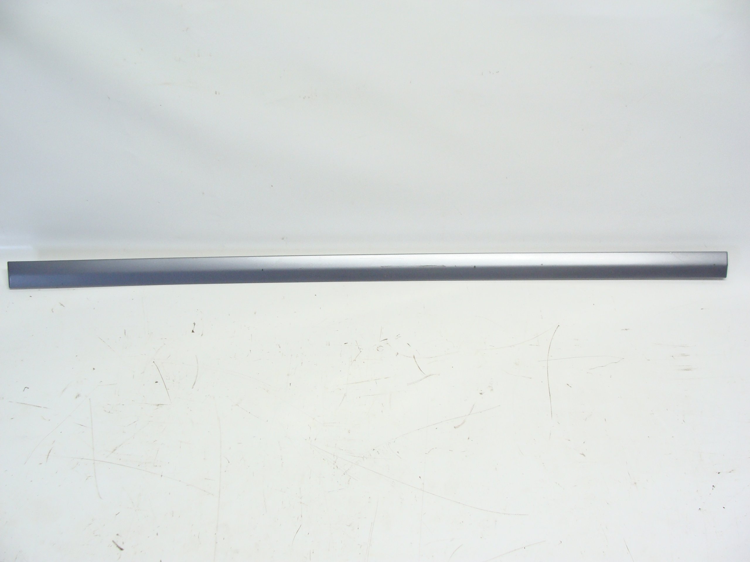 OPEL VECTRA C LISTWA DRZWI PRZEDNICH SZARA