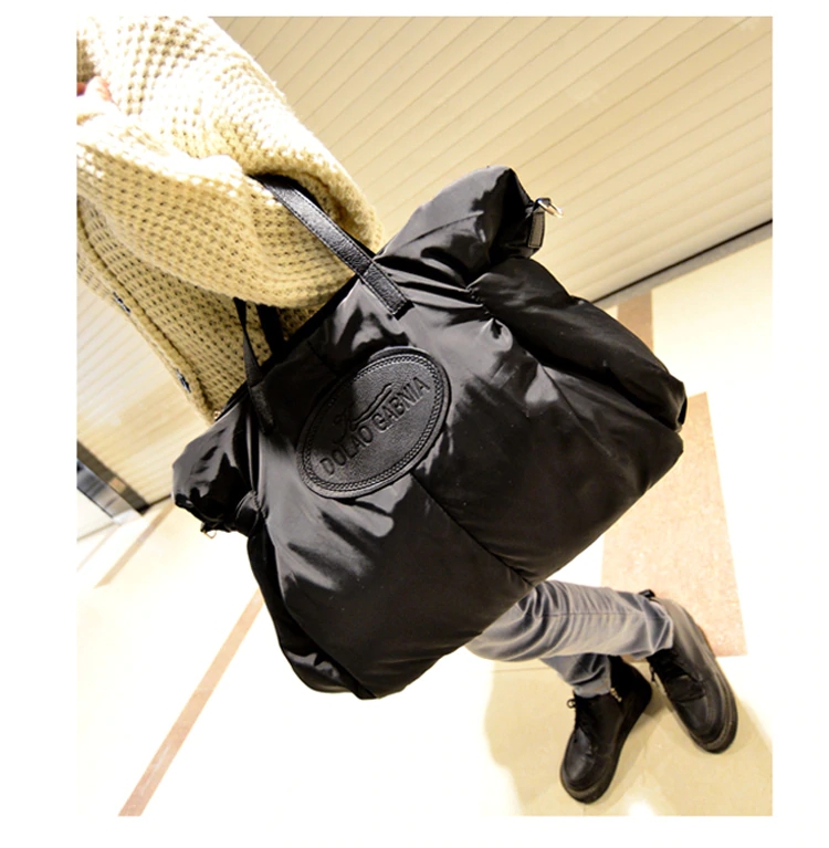 TOREBKA zimowa CZARNA puchowa PIKOWANA DUŻA TORBA Cechy dodatkowe brak