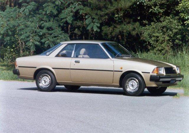 Mazda 626 Coupe GA 1978-1982 maska pokrywa silnika