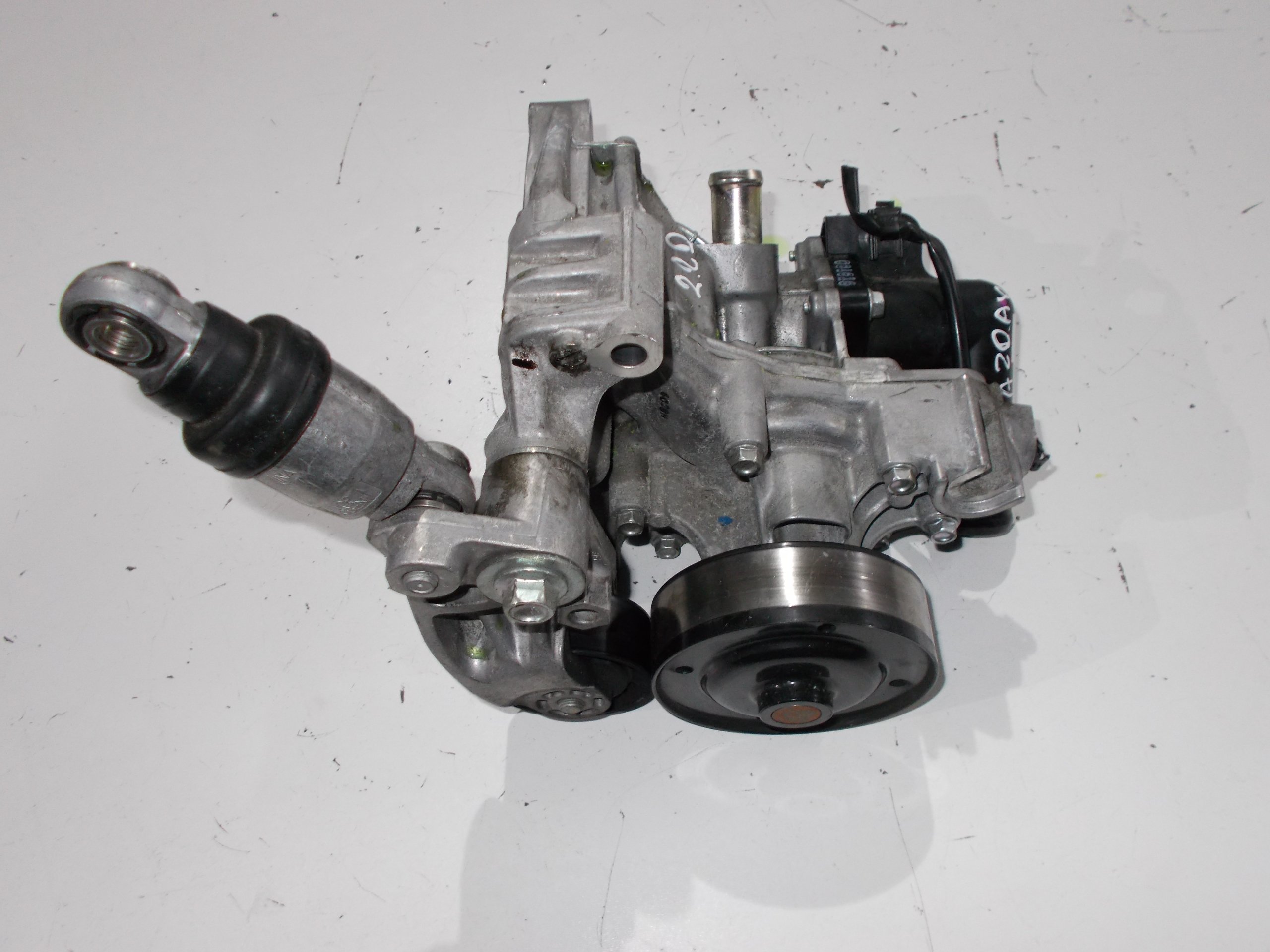 SH01 151H0 - MAZDA 3 6 CX5 2.2 водяной насос SH01151H0 S1428 2016r