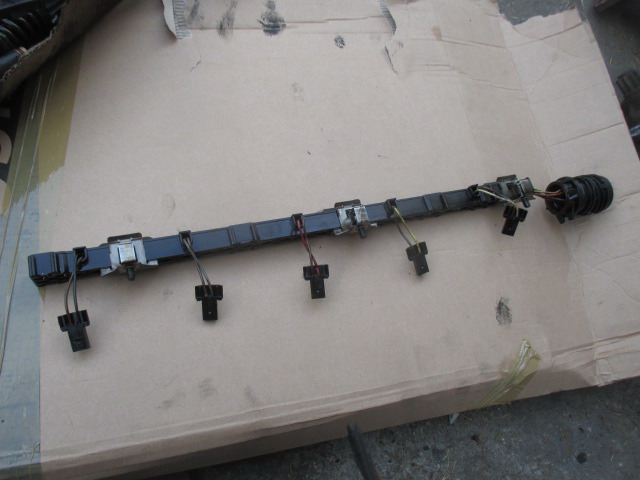 0414720232 - VW T5 электрические провода НАСОСВСПЫШКА 2,5 TDI AXD