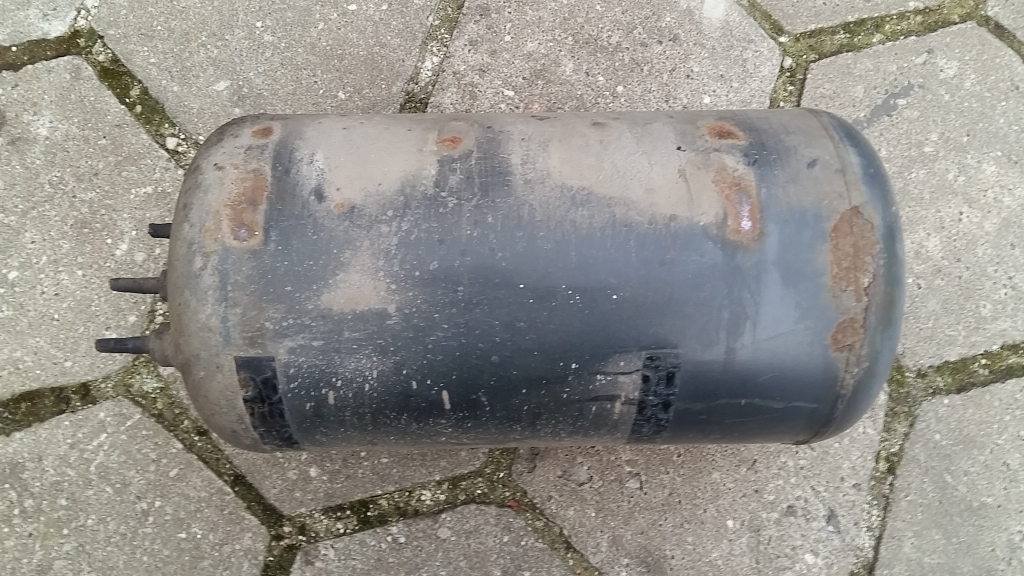 ACTROS AXOR Atego воздушный бак 30л 57x27fi S