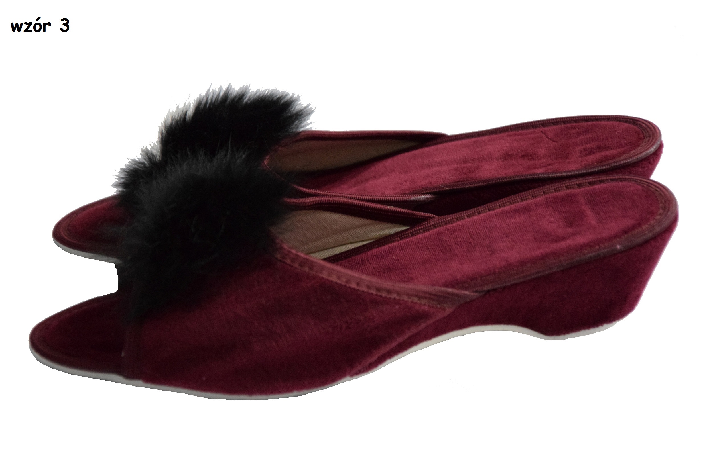 KAPCIE DAMSKIE PANTOFLE Z PUSZKIEM POMPONEM KOTURN Rozmiar 40