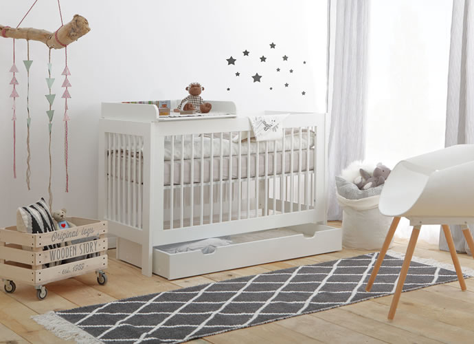 Pinio Basic Łóżeczko niemowlęce 140x70 z szufladą Kolor biały