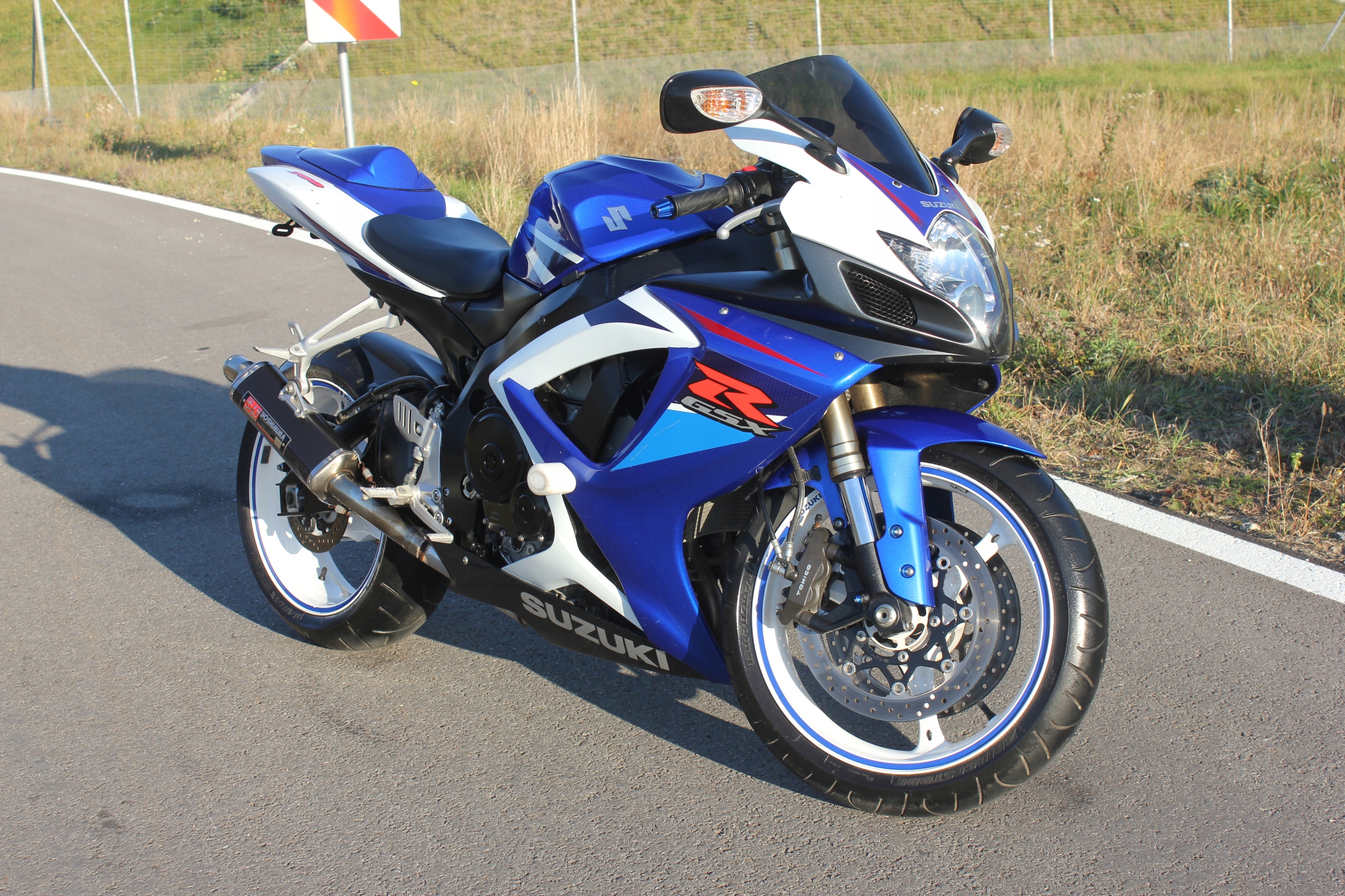 Suzuki gsxr 750 k7