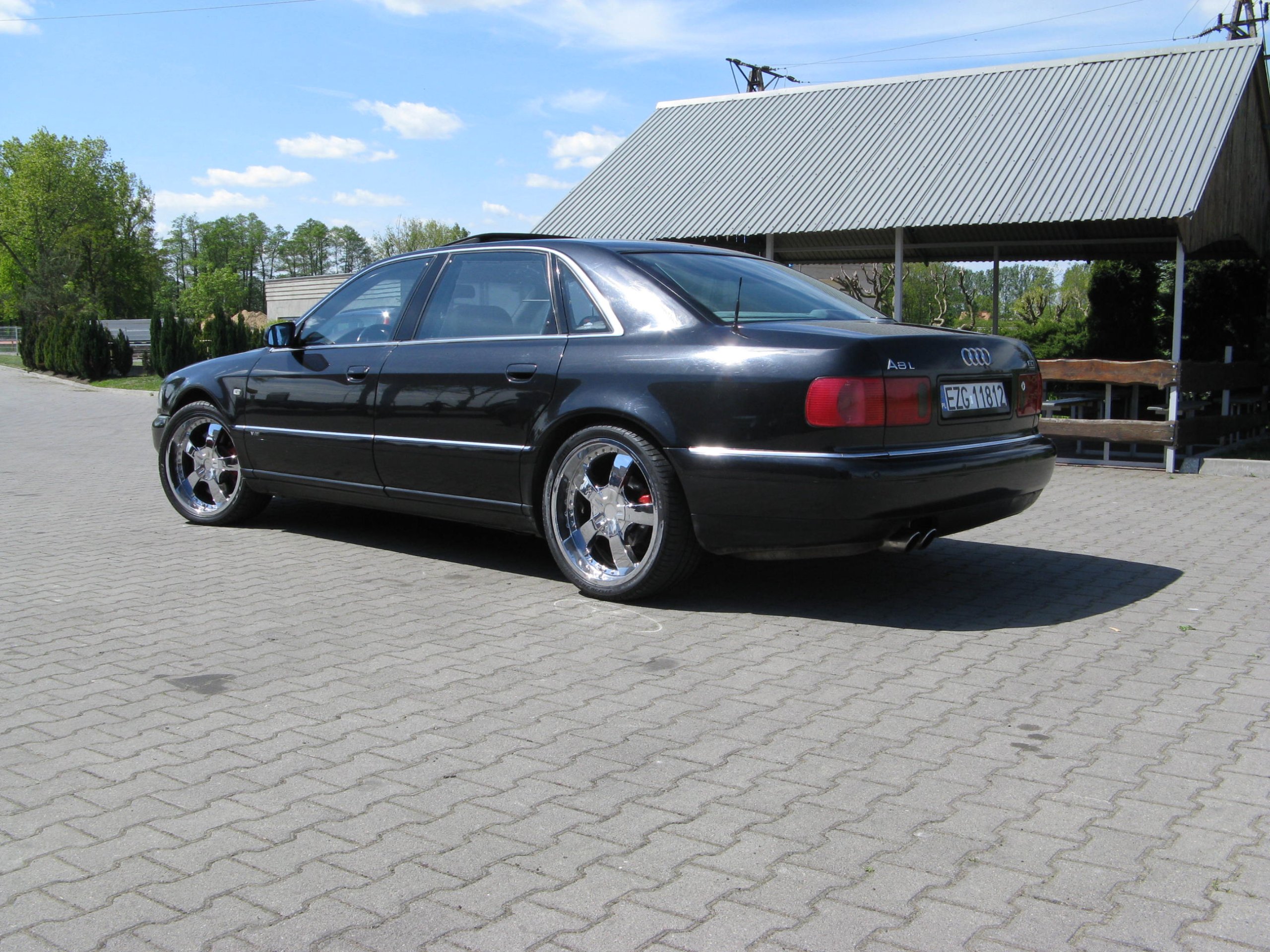 Audi a8 d2 w12