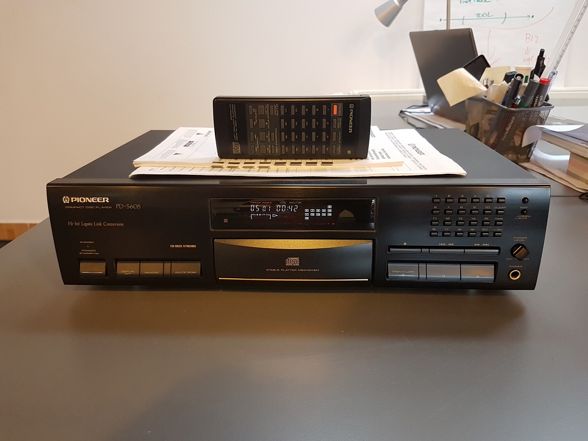 Odtwarzacz CD Pioneer PD-S605.
