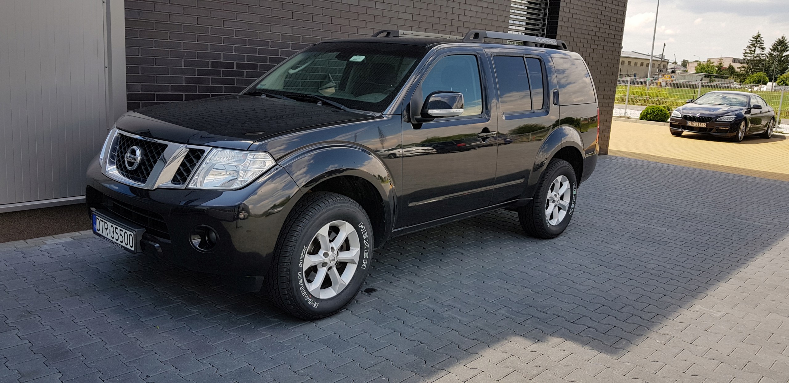 Nissan закрывает. Nissan Pathfinder 2006. Nissan Pathfinder i 2.5d 2011. Патфайндер 11 года. Ниссан Pathfinder 2.5d le.