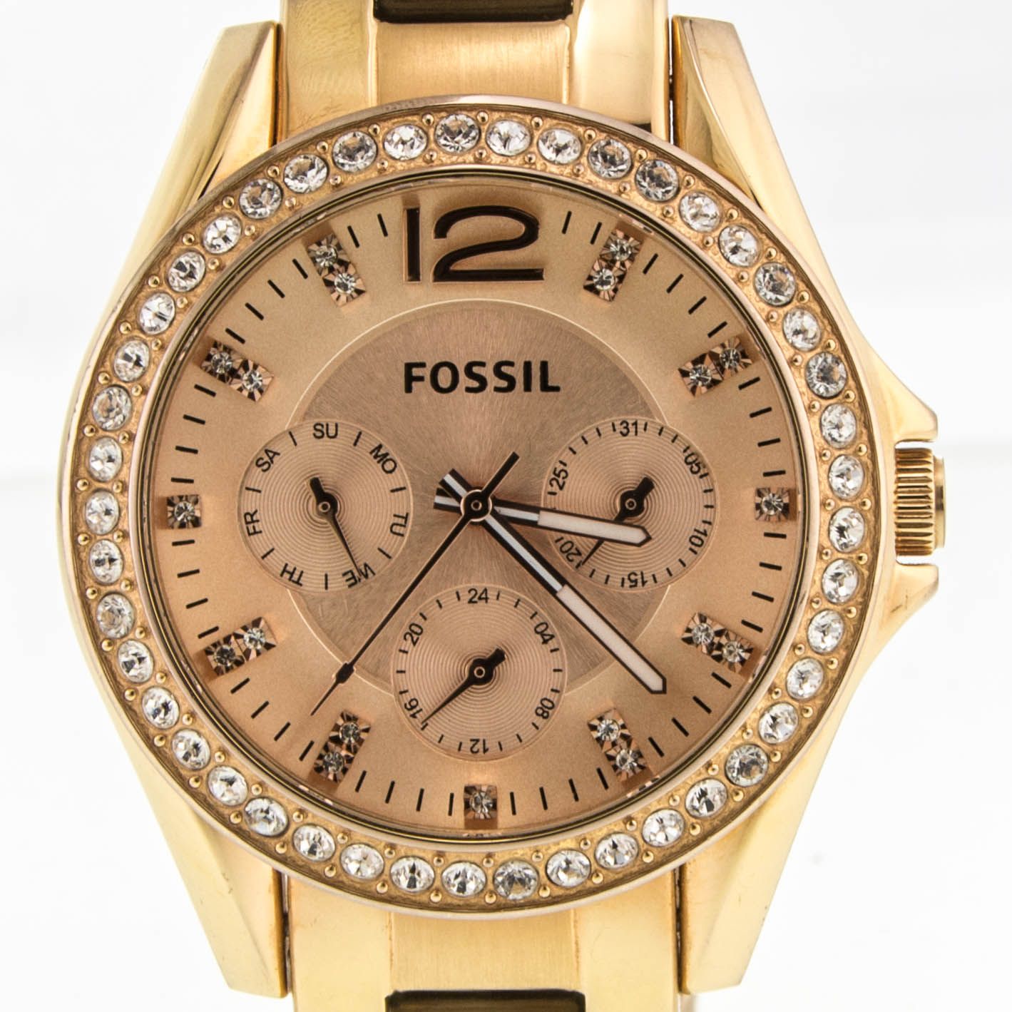 fossil 10 atm features