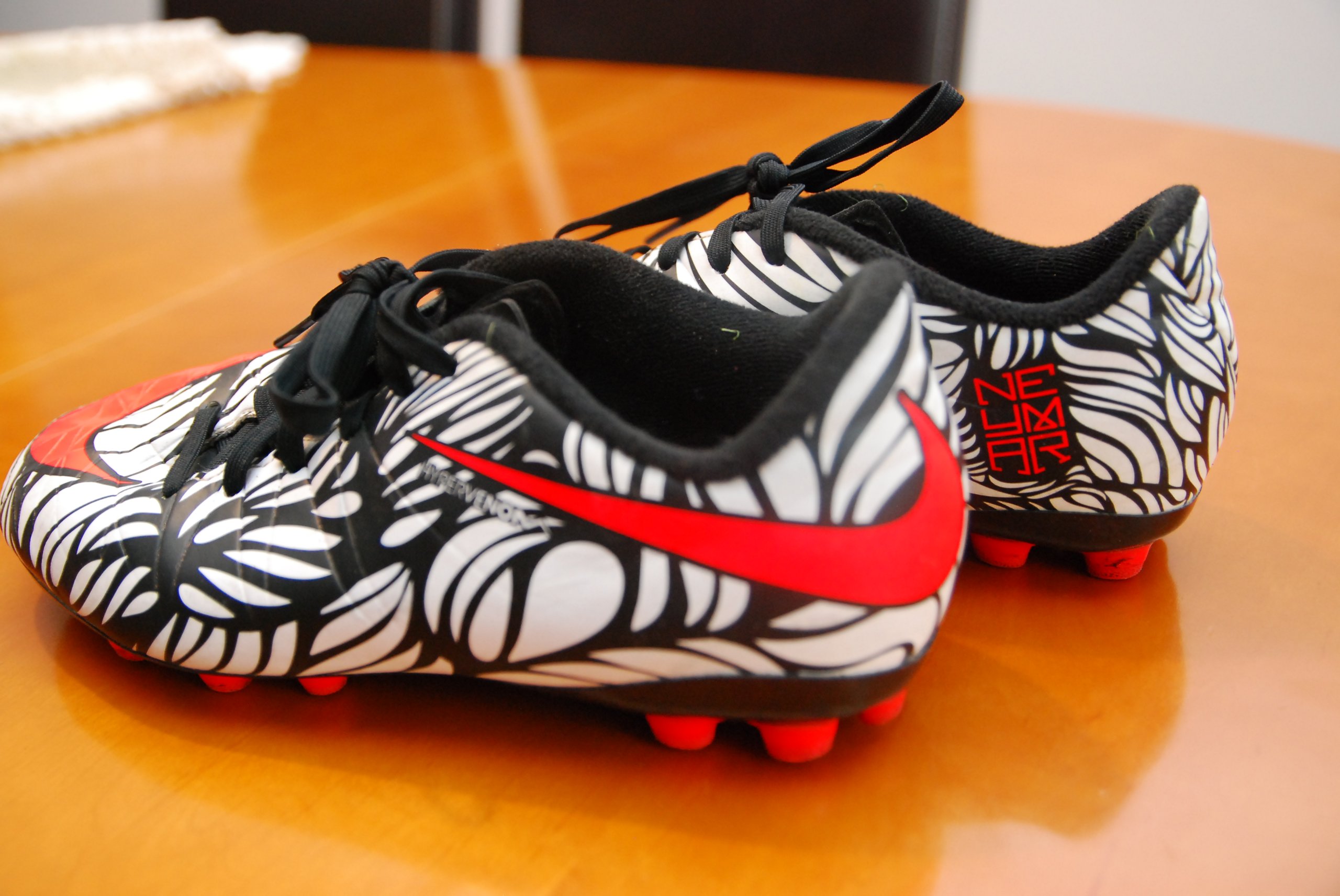 NEW NIke Hypervenom Phantom III FG football soccer shoes