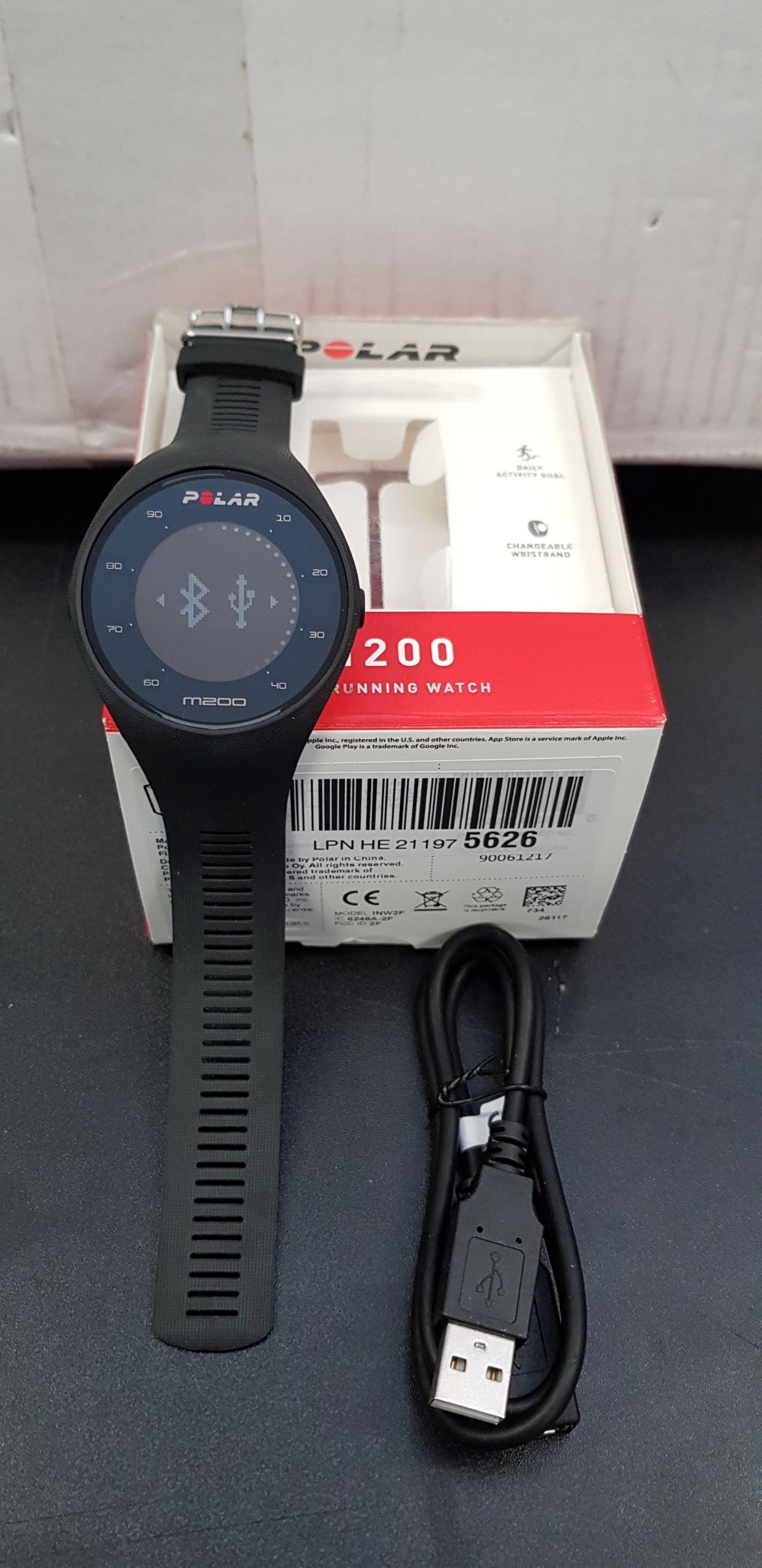 polar m200 size