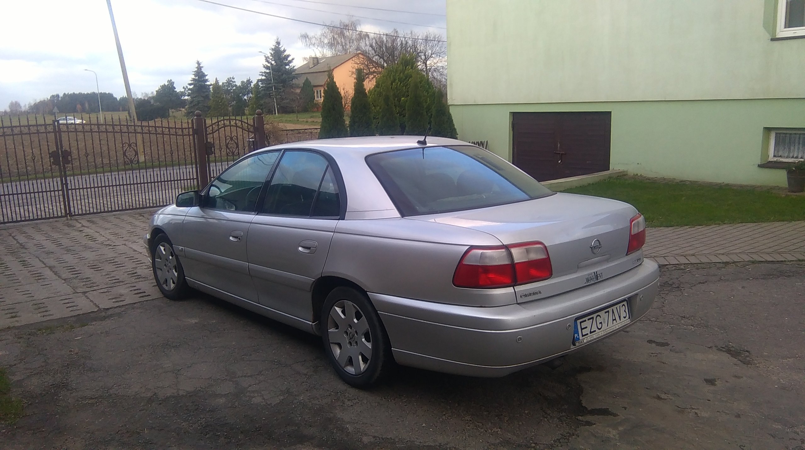 Opel omega 2