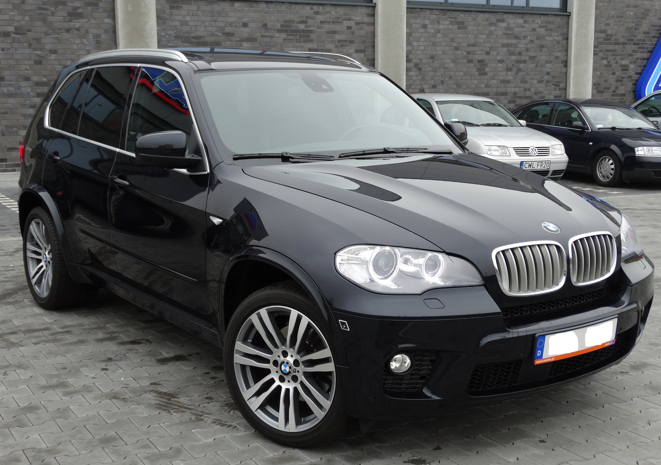 Х 5 бу. Машина БМВ х5. БМВ х5 с пробегом. БМВ x5 1998. БМВ х5 4,0.