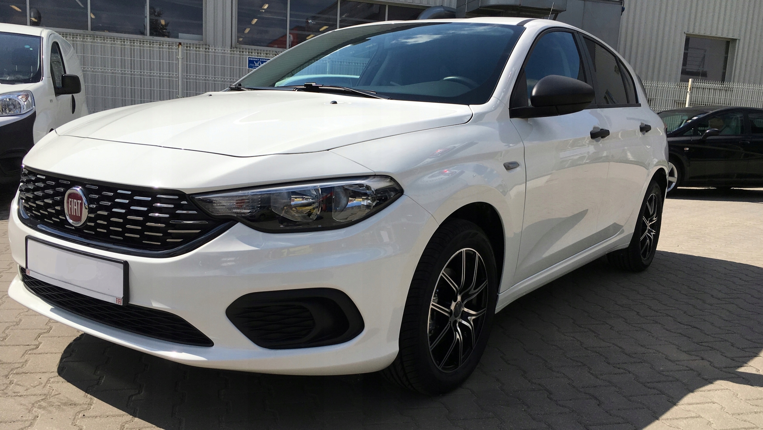 fiat-tipo-1-4-t-jet-120-km-black-line-nowy-7470934063-oficjalne