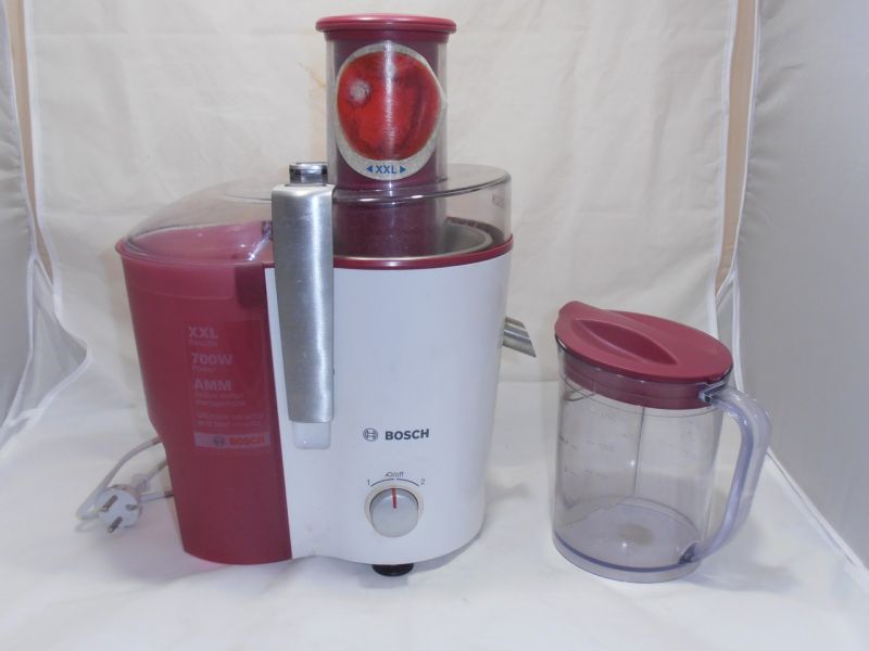 BOSCH SOKOWIRÓWKA CNCJ03 700W MES20C0/01