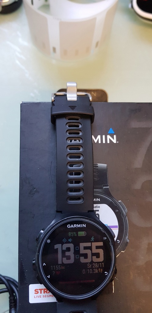 735xt release date