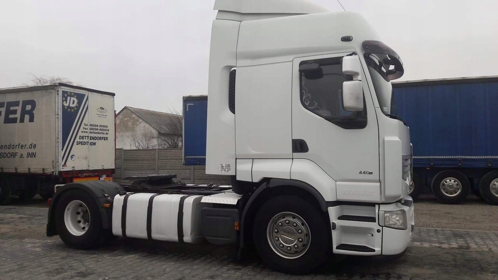 Renault premium 440