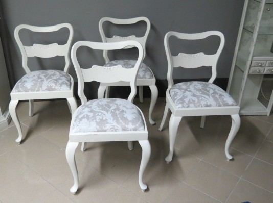 Malowane 4 krzesła w shabby chic białe komplet