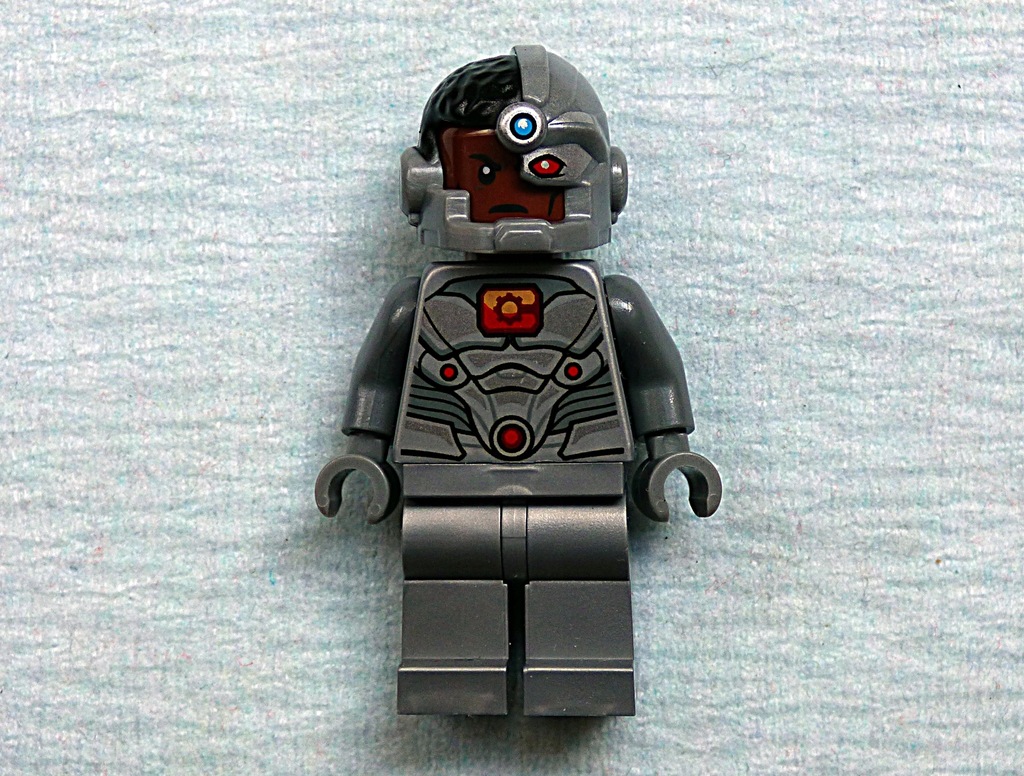 LEGO FIGURKA SUPER HEROES , CYBORG (76098) - NOWY