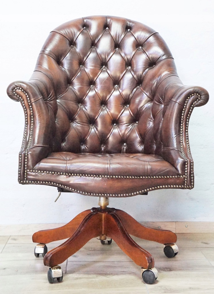 H-P PRESTIŻOWY FOTEL CHESTERFIELD OBROTOWY Lord
