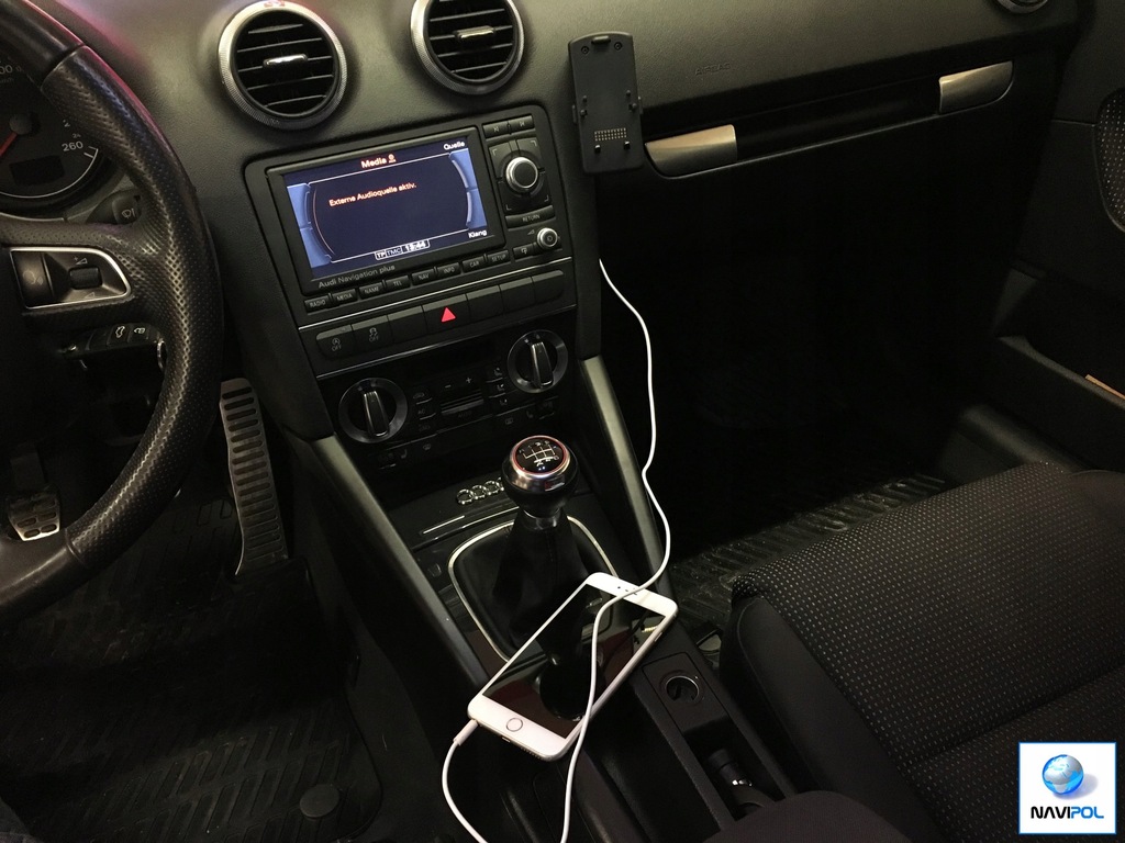 WEJŚCIE AUX AUDI A3 S3 RS3 SPORTBACK (8P)