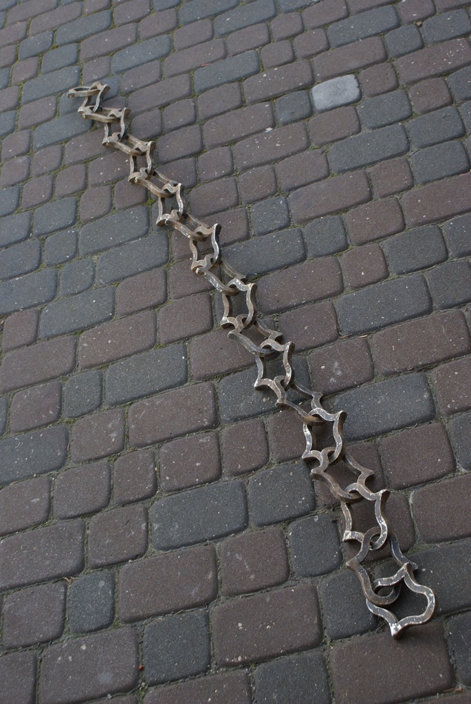 Kuty łańcuch ozdobny.