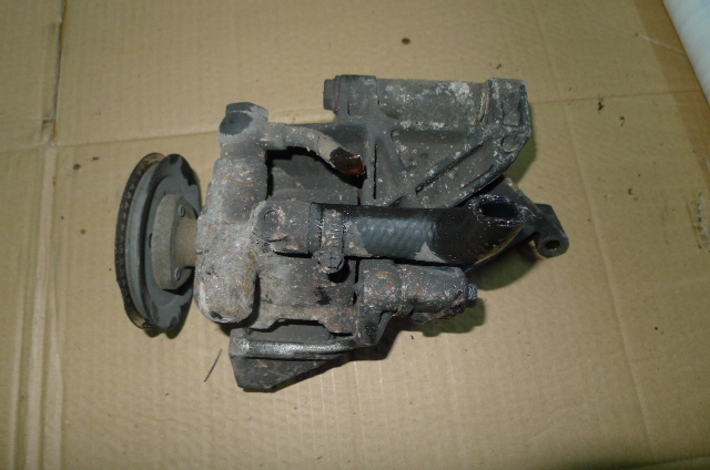 POMPA WSPOMAGANIA VW PASSAT B4 1.9 TDI