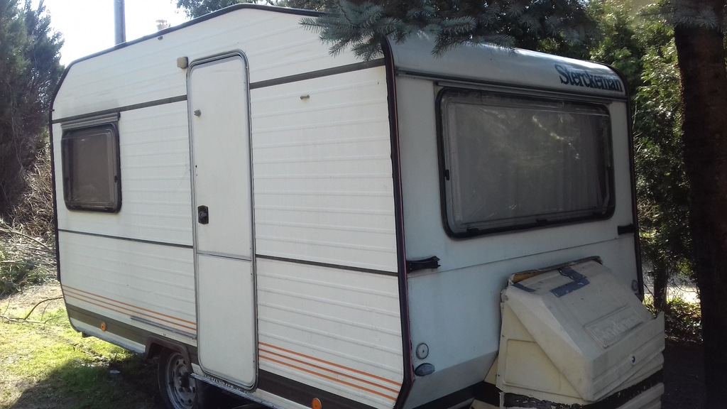 Przyczepa kempingowa Sterckeman 1984r +przedsionek