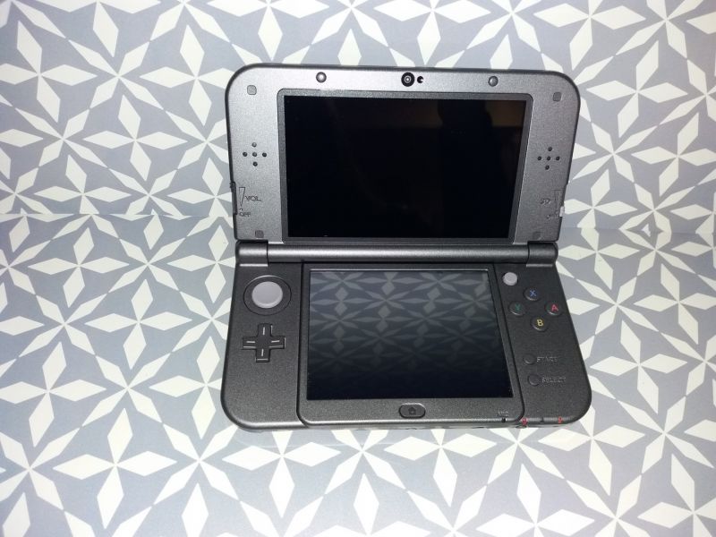 KONSOLA NEW NINTENDO 3DS XL NIEUŻYWANA!