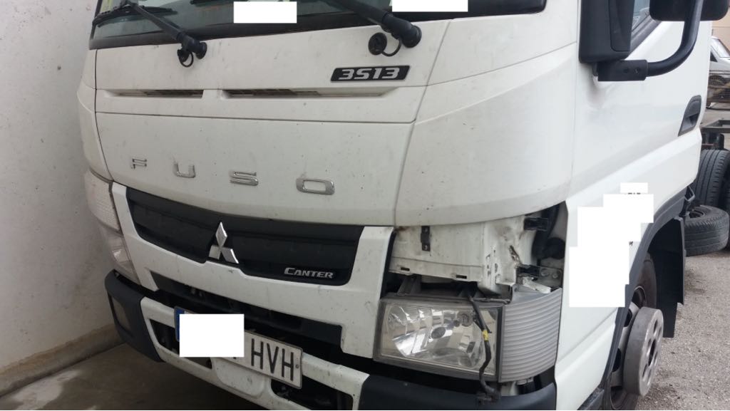 KABINA KOMPLETNA MITSUBISHI CANTER FUSO 3513 2011r