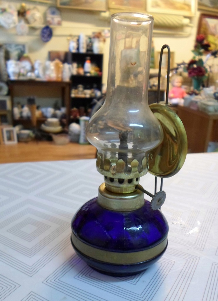 mała lampka naftowa, wys-14cm