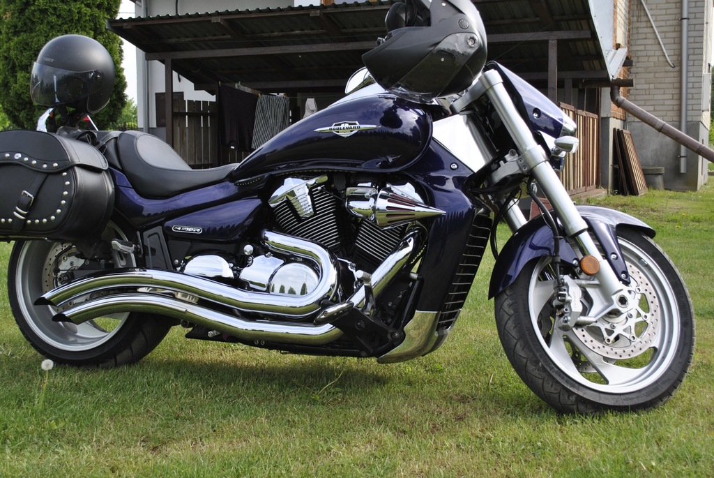 suzuki intruder 1800 vzr