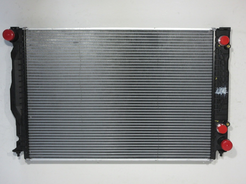 AUDI A4 S4 B5 chłodnica wody OME 8D0121251BD