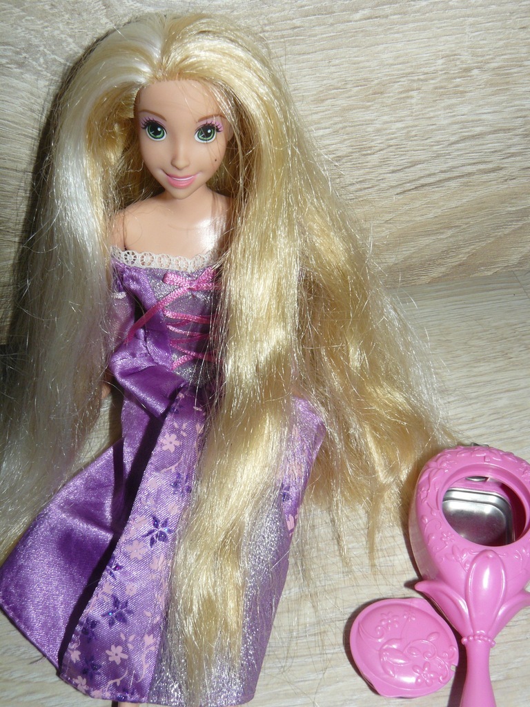 Lalka Barbie Roszpunka kolorowa przemiana Disney