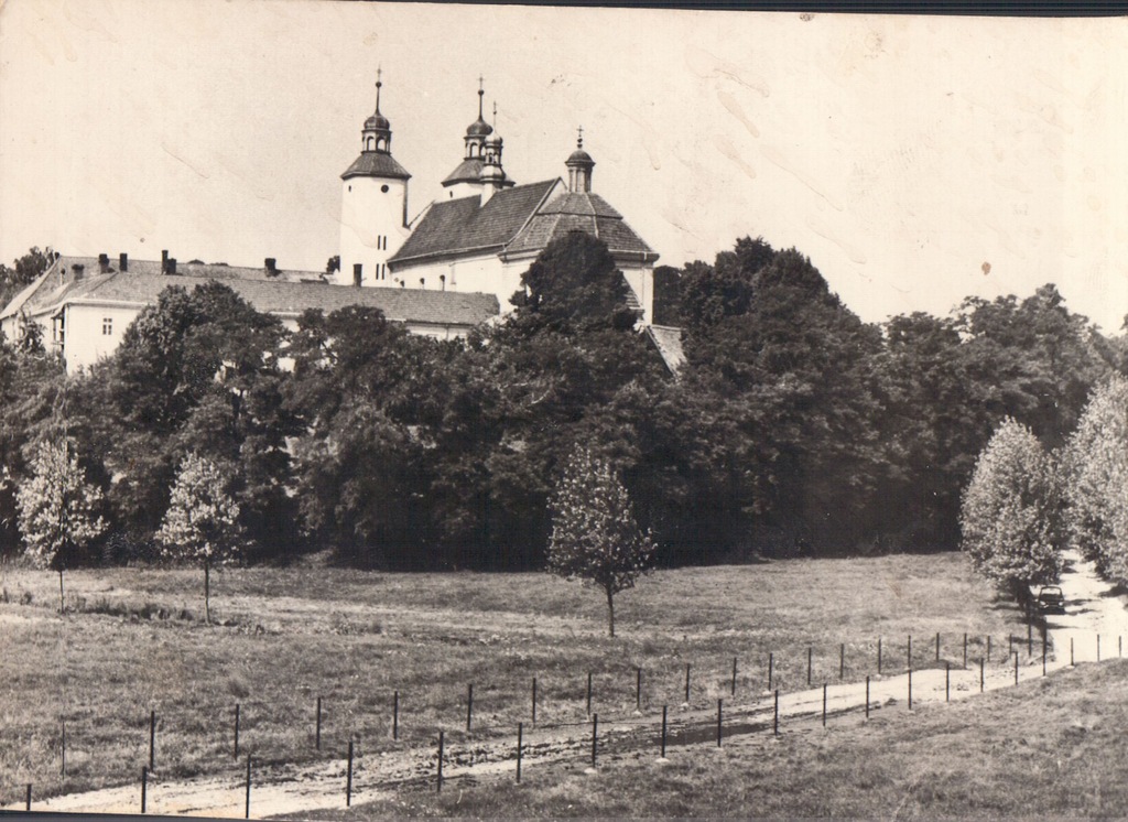 Hebdów. Kościół.