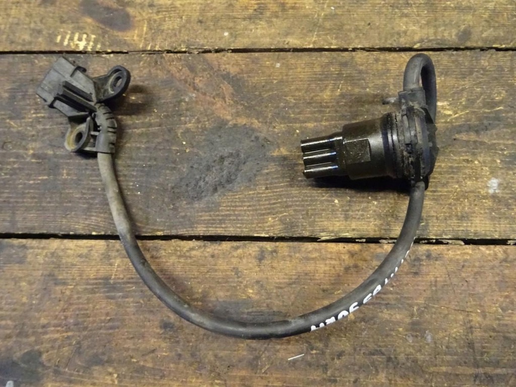 CZUJNIK WSTECZNEGO AUDI A4 B5 LIFT