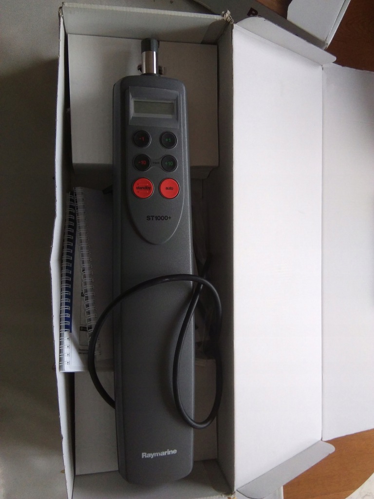 Autopilot Raymarine ST1000+ z pilotem bezprzewodow 7763660942