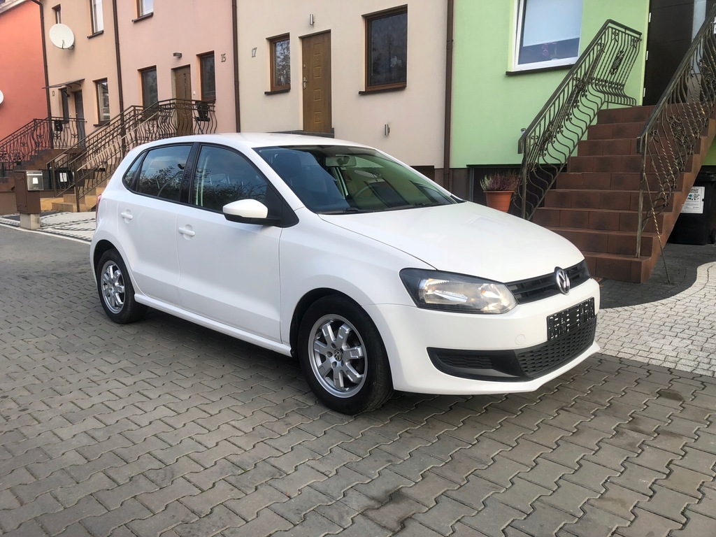 Volkswagen Polo V białe 1,2 benz 6R zadbane okazja